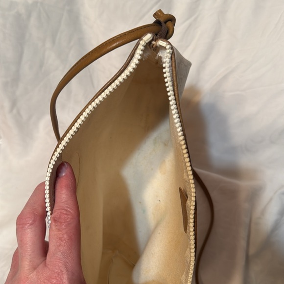 Gucci Plus Crossbody - Picture 9 of 9